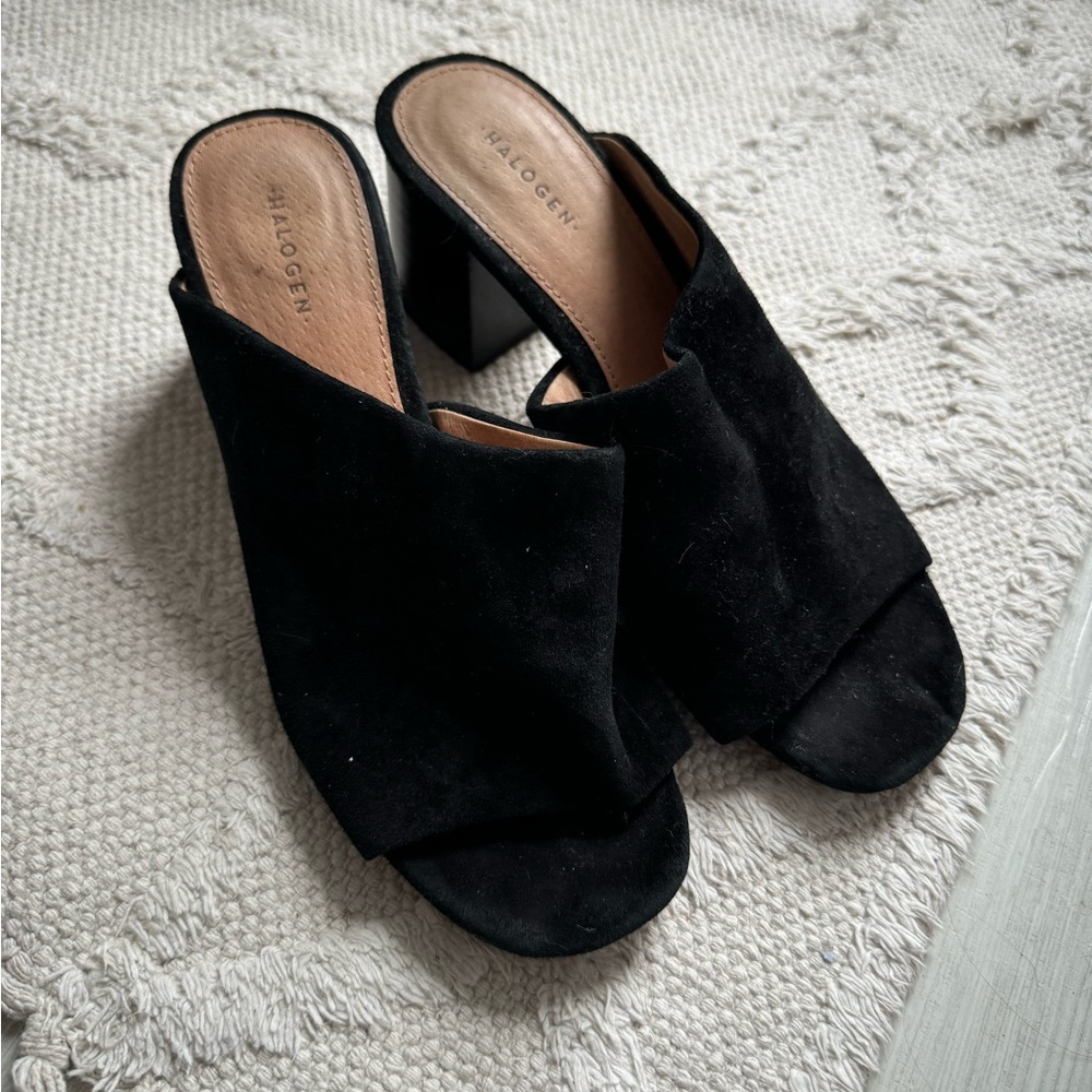 Black open toed mule